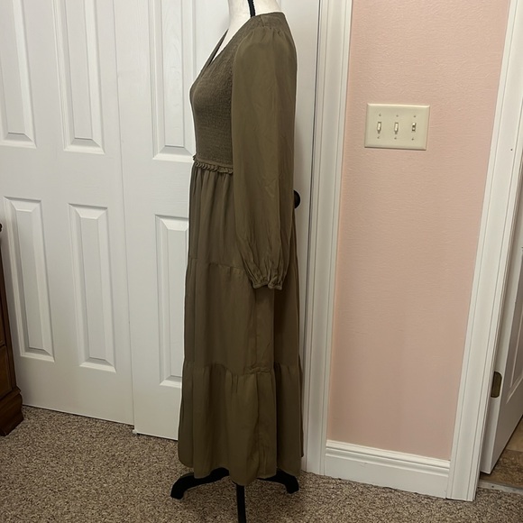 Merokreety dress never worn - Picture 3 of 7